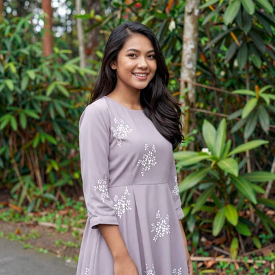 Azizah, 27, Bruneian woman from Temburong with joyful smile looking for love on Dating-bay